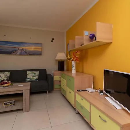 Summerland 14 - One Bed Apartment Los Cristianos (Tenerife)